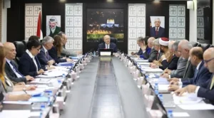 مصطفى: الحكومة تؤكد استعدادها لتحمّل كامل مسؤولياتها الوطنية في الضفة والقطاع